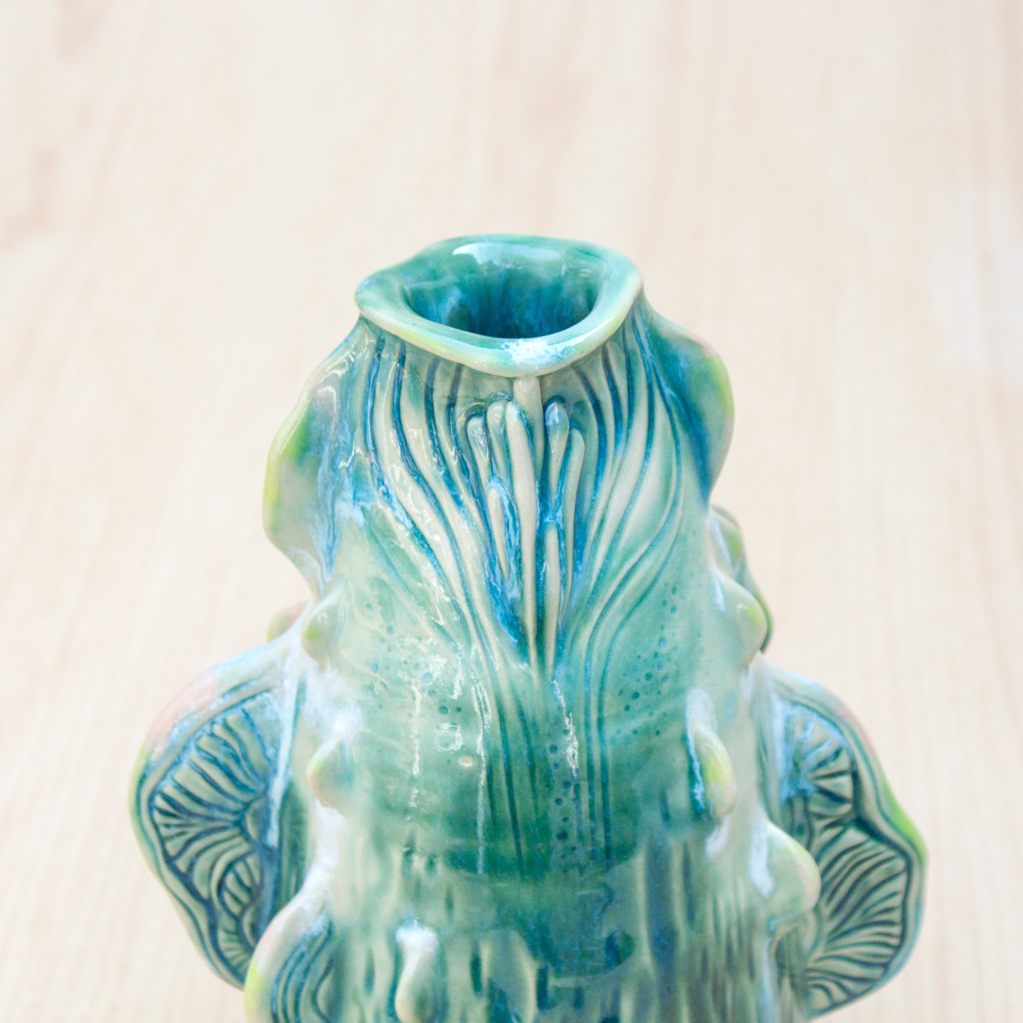 Crested Anemone Vase