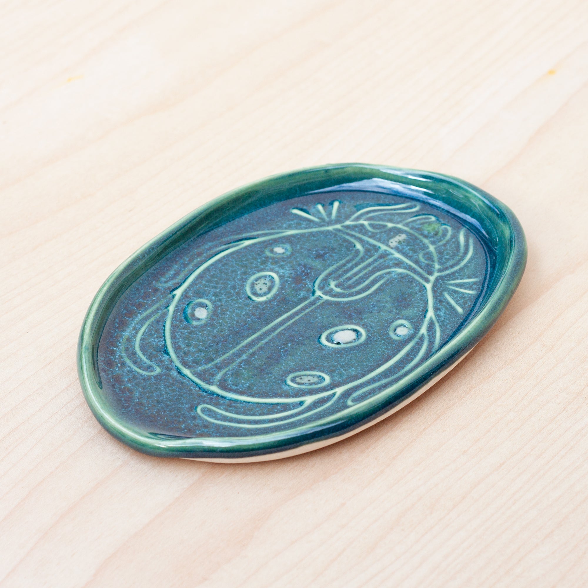 Lady Bug Spoon Rest in Emerald