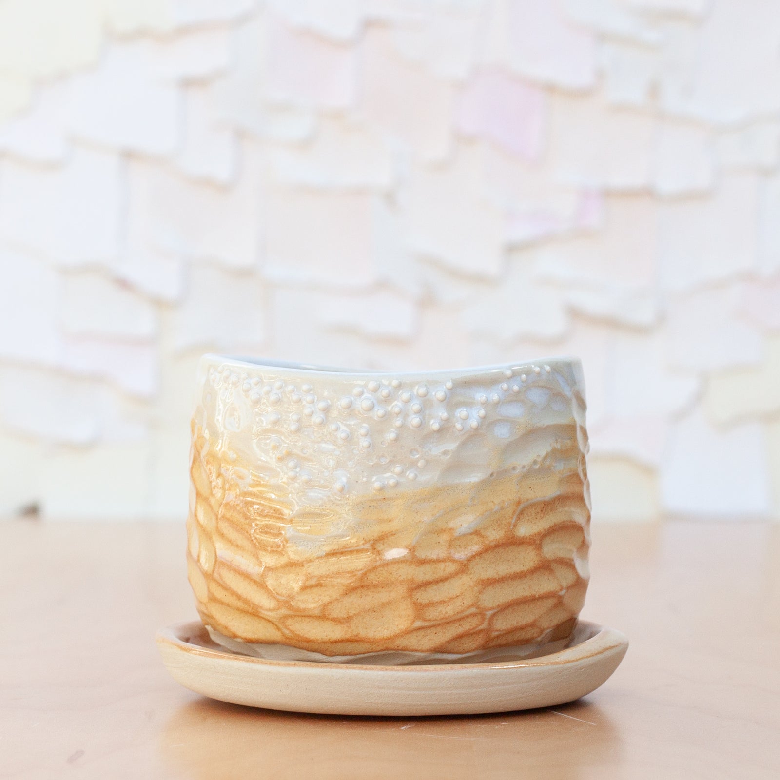 Neptune Babe Planter in Sandstone