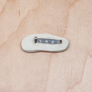 Pin 06