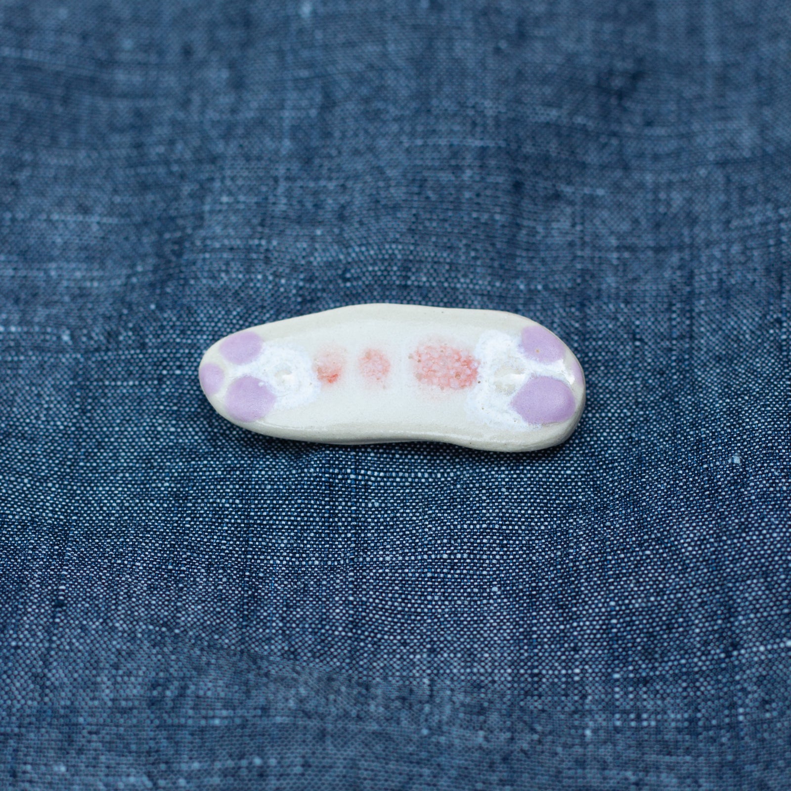 Pin 06